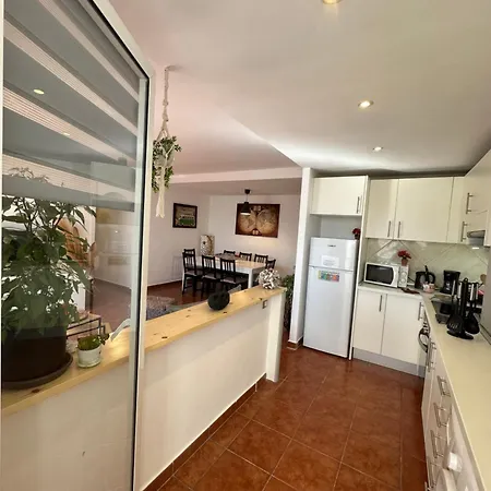 Apartment La Isla House 5 Minuti Centro-spiaggia